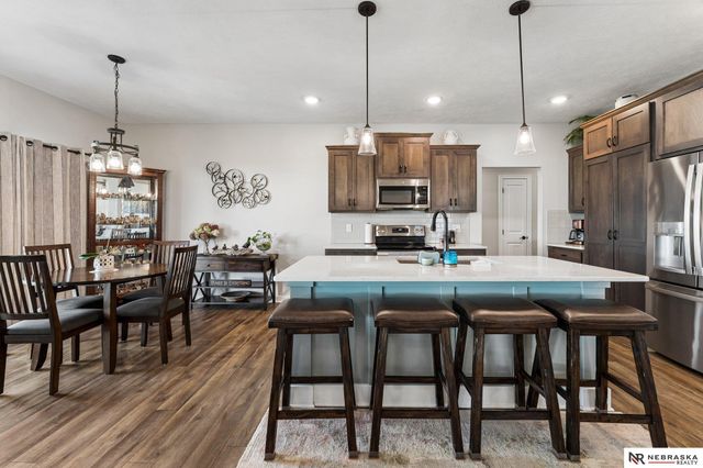 11976 S 113th Street, Papillion, NE 68046
