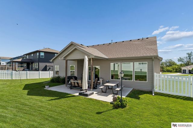 11976 S 113th Street, Papillion, NE 68046