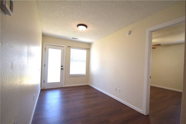 207 16th Street, Bentonville, AR 72712