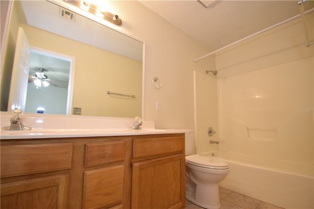 207 16th Street, Bentonville, AR 72712