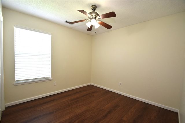 207 16th Street, Bentonville, AR 72712