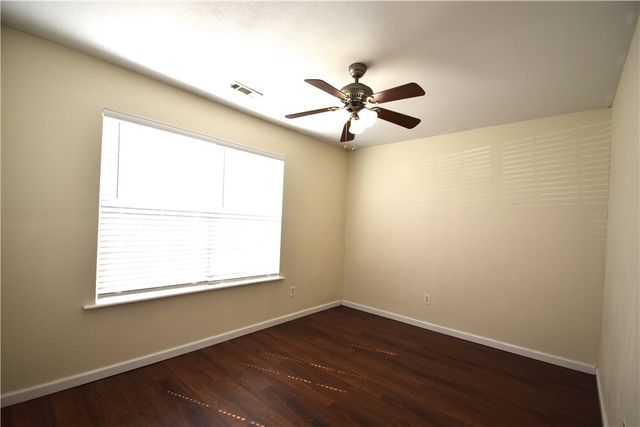 207 16th Street, Bentonville, AR 72712