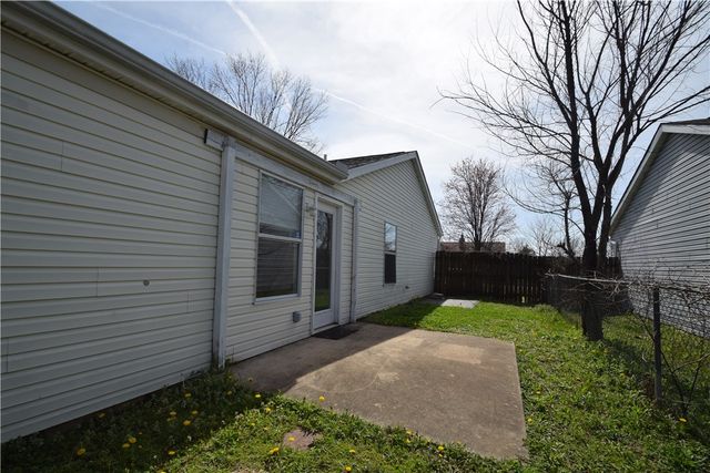 207 16th Street, Bentonville, AR 72712