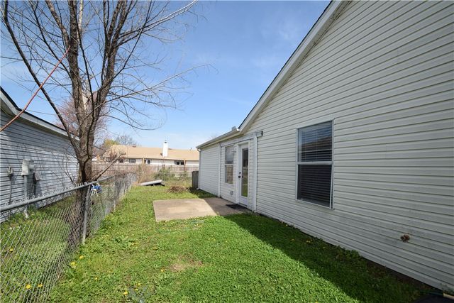 207 16th Street, Bentonville, AR 72712