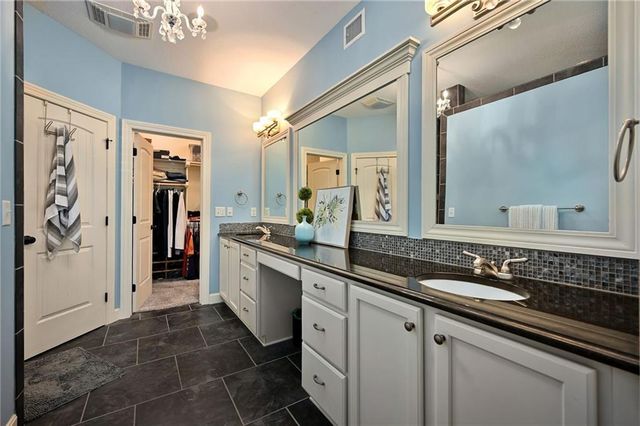 3352 SW Arena Drive, Lee's Summit, MO 64081