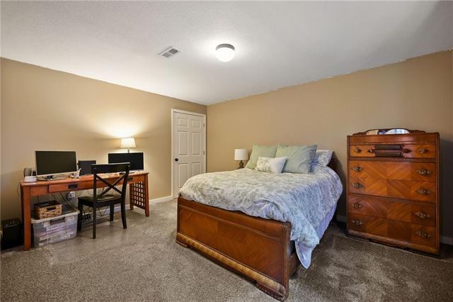 3352 SW Arena Drive, Lee's Summit, MO 64081