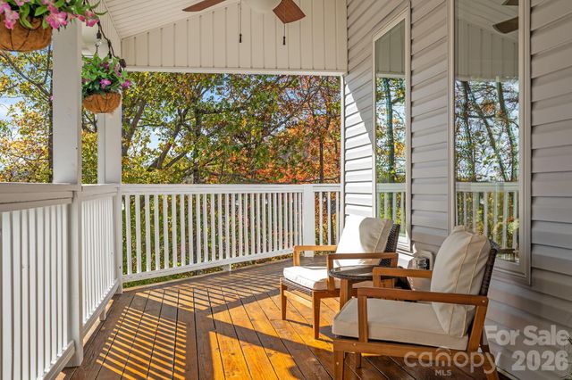 36 Ivy Cove Road, Fairview, NC 28730