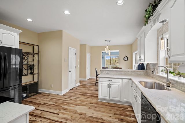 36 Ivy Cove Road, Fairview, NC 28730