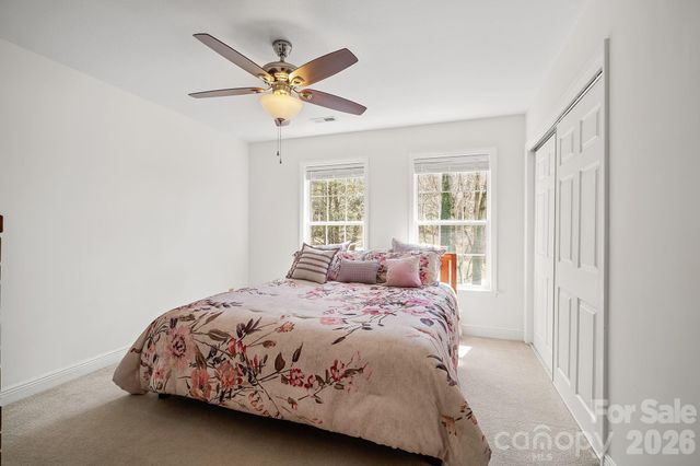 36 Ivy Cove Road, Fairview, NC 28730
