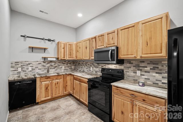 36 Ivy Cove Road, Fairview, NC 28730
