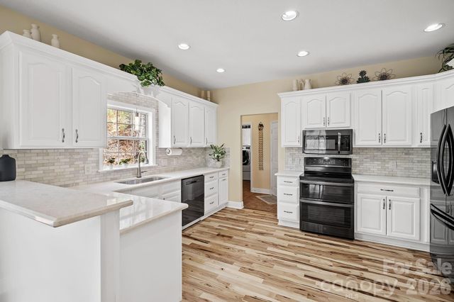 36 Ivy Cove Road, Fairview, NC 28730