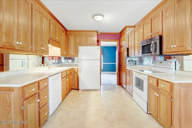 2660 Saint John Circle Na, Kinston, NC 28504