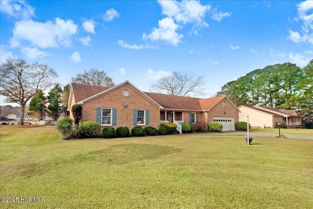 2660 Saint John Circle Na, Kinston, NC 28504