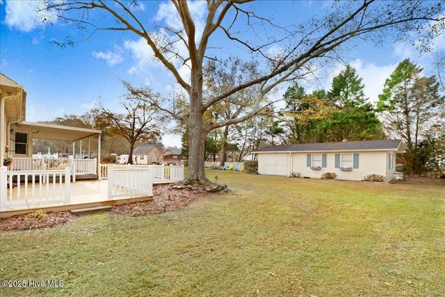 2660 Saint John Circle Na, Kinston, NC 28504