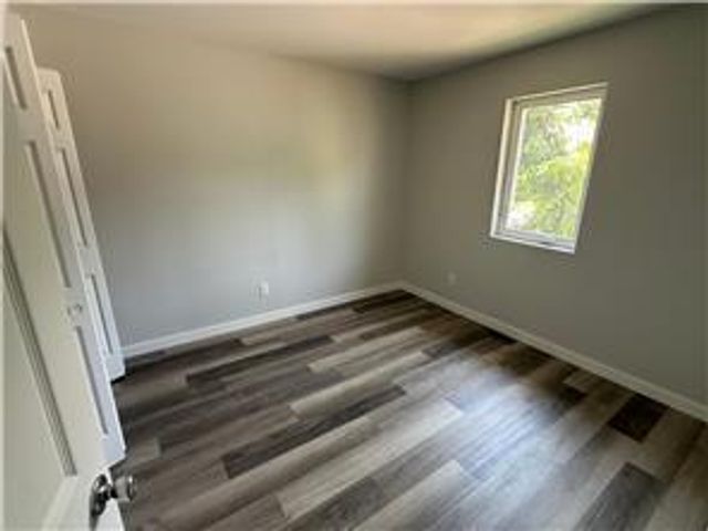 468 Thomas Avenue, Saint Paul, MN 55103