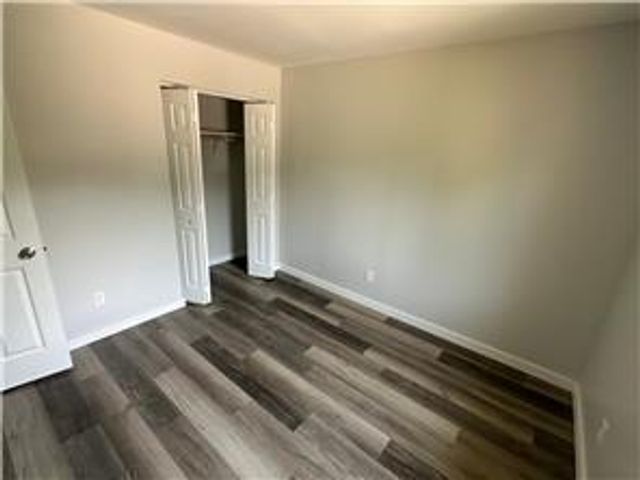 468 Thomas Avenue, Saint Paul, MN 55103