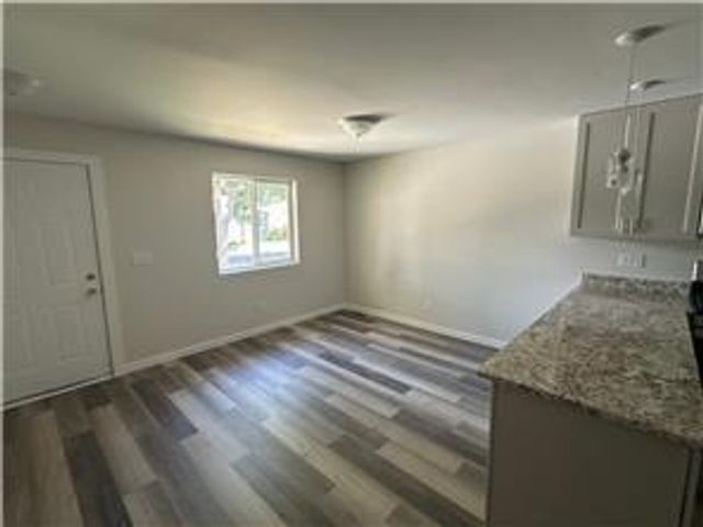 468 Thomas Avenue, Saint Paul, MN 55103