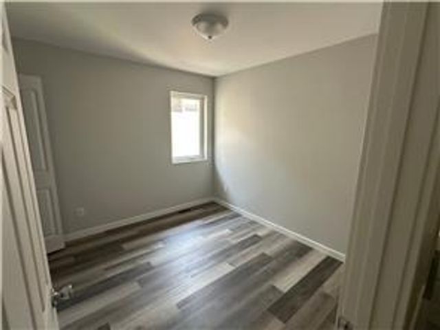 468 Thomas Avenue, Saint Paul, MN 55103