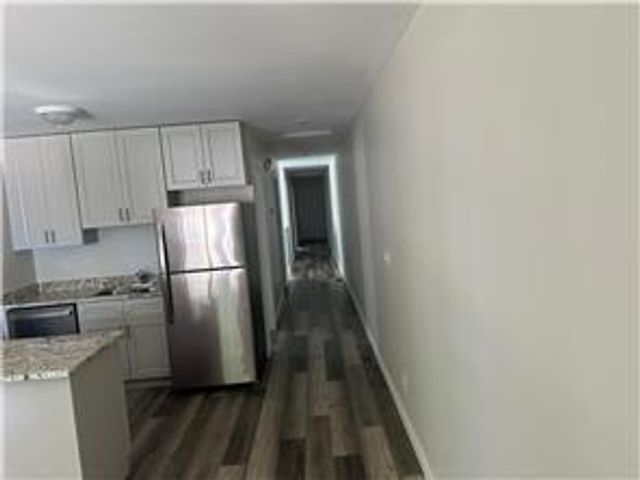 468 Thomas Avenue, Saint Paul, MN 55103