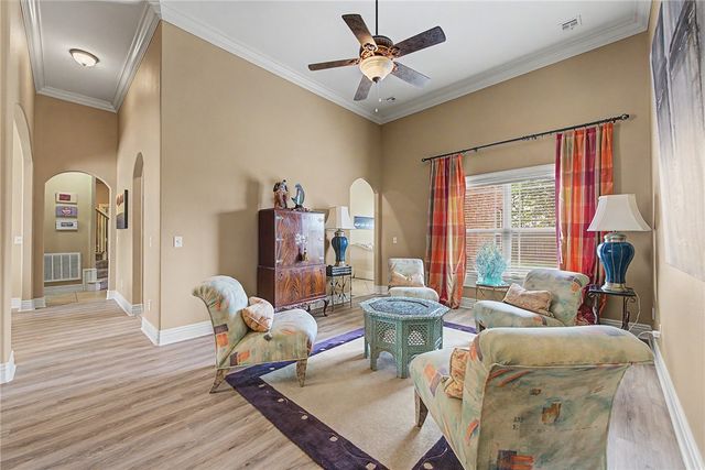 4312 W Woodview Drive, Rogers, AR 72758