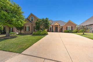 4312 W Woodview Drive, Rogers, AR 72758