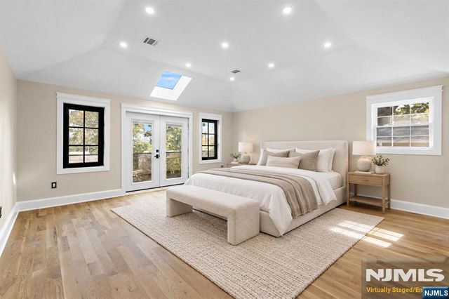548 Teaneck Road, Ridgefield Park, NJ 07660