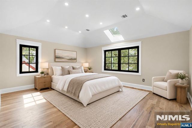 548 Teaneck Road, Ridgefield Park, NJ 07660