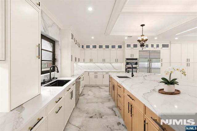 548 Teaneck Road, Ridgefield Park, NJ 07660