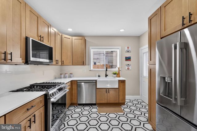 926 MIFFLIN ST, Philadelphia, PA 19148