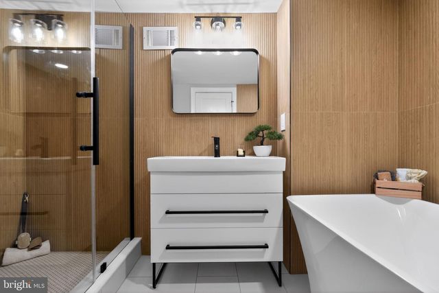 926 MIFFLIN ST, Philadelphia, PA 19148