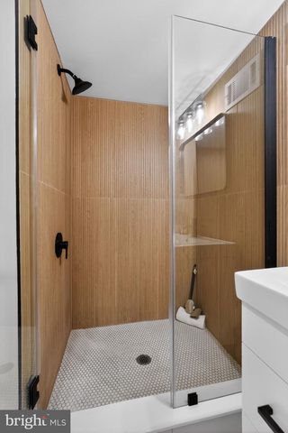 926 MIFFLIN ST, Philadelphia, PA 19148