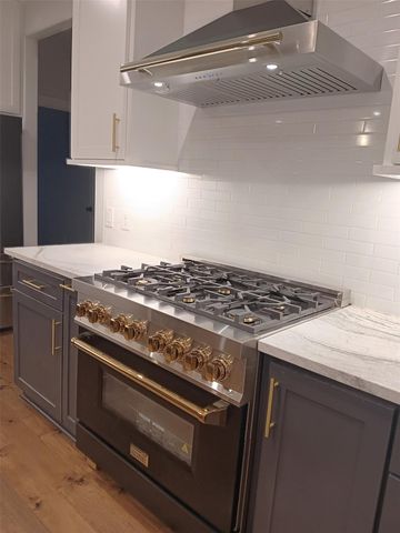 12644 Grove W, Willis, TX 77378