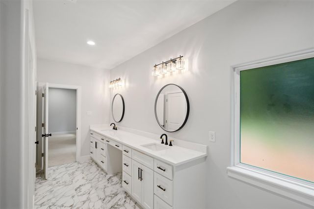 12644 Grove W, Willis, TX 77378