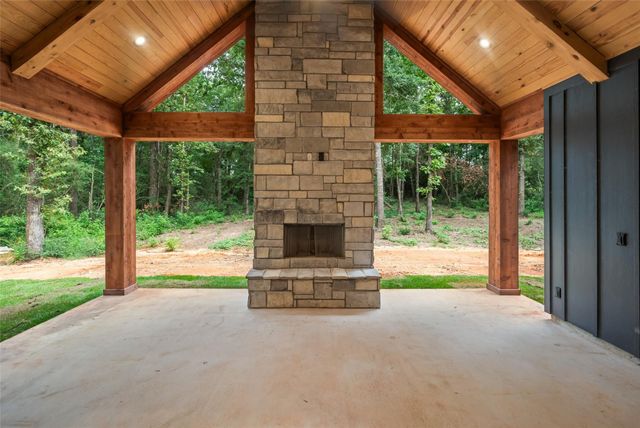 12644 Grove W, Willis, TX 77378