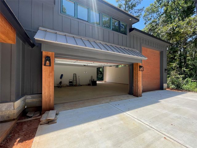 12644 Grove W, Willis, TX 77378