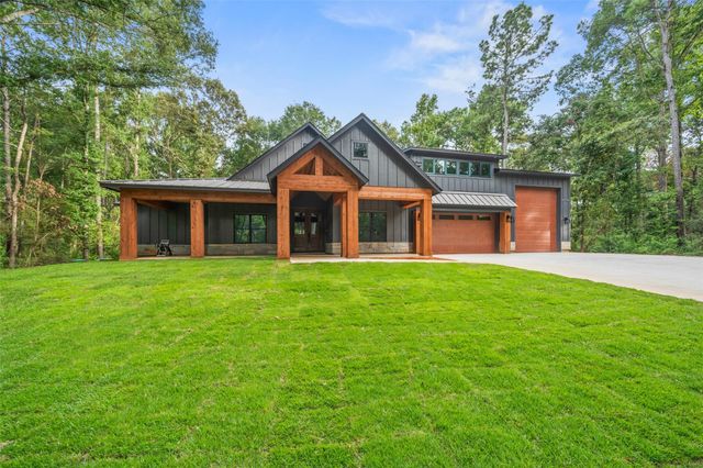 12644 Grove W, Willis, TX 77378