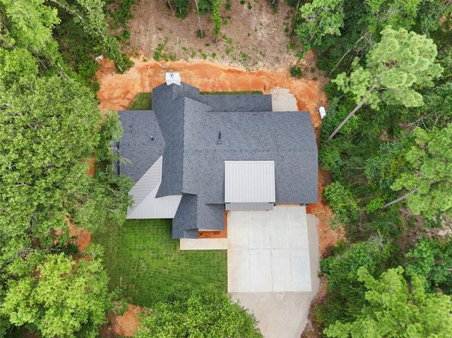 12644 Grove W, Willis, TX 77378