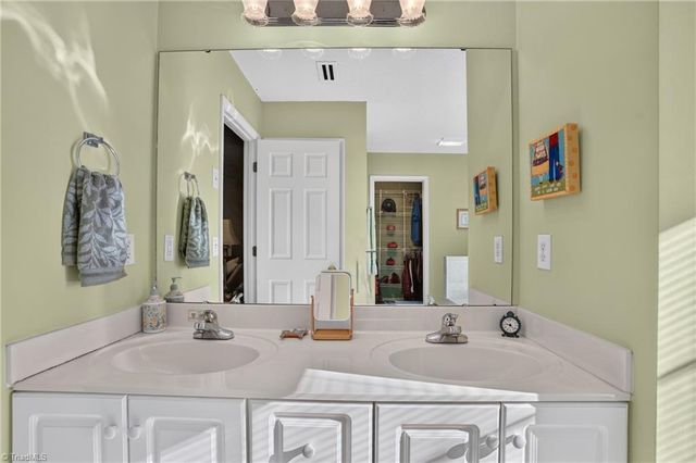4668 Oakview Drive, Trinity, NC 27370
