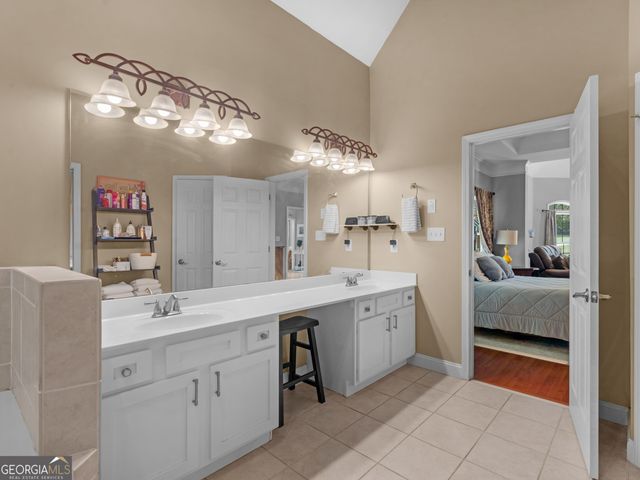 596 Guinevere Court, Mcdonough, GA 30252