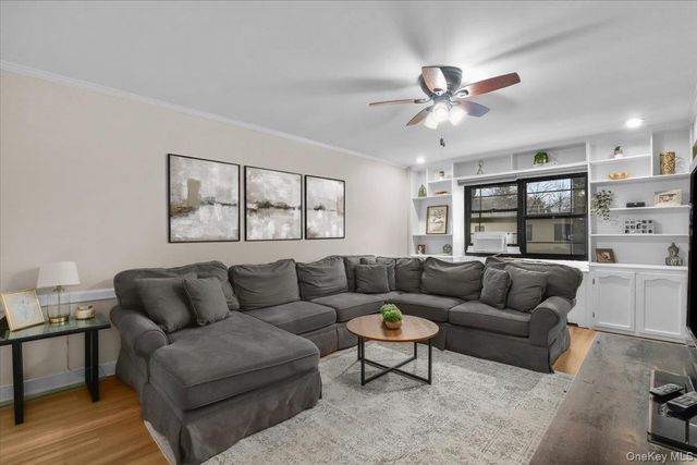 33 Manchester Road 2R, Eastchester, NY 10709