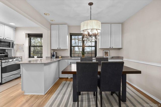 33 Manchester Road 2R, Eastchester, NY 10709