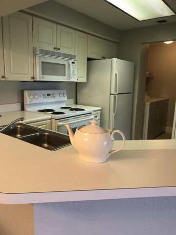 3023 Alcazar Place 305, Palm Beach Gardens, FL 33410