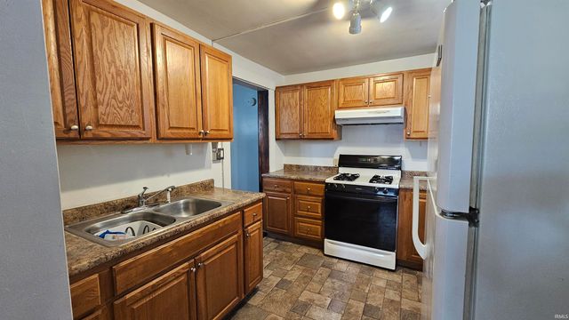 608 S Main Street, Auburn, IN 46706