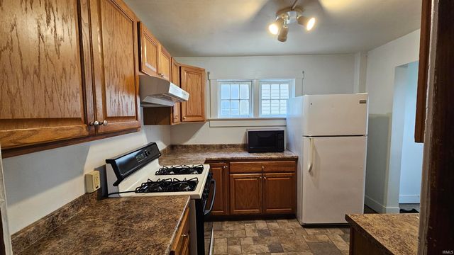 608 S Main Street, Auburn, IN 46706