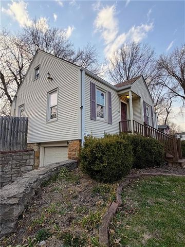 5210 Newton Street, Overland Park, KS 66202