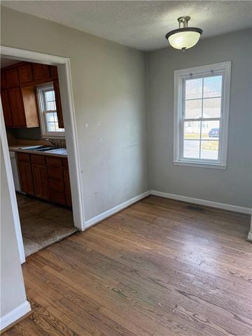 5210 Newton Street, Overland Park, KS 66202