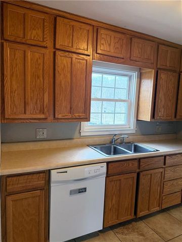 5210 Newton Street, Overland Park, KS 66202