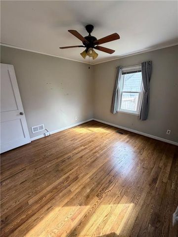 5210 Newton Street, Overland Park, KS 66202