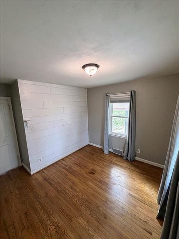 5210 Newton Street, Overland Park, KS 66202