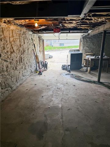 5210 Newton Street, Overland Park, KS 66202